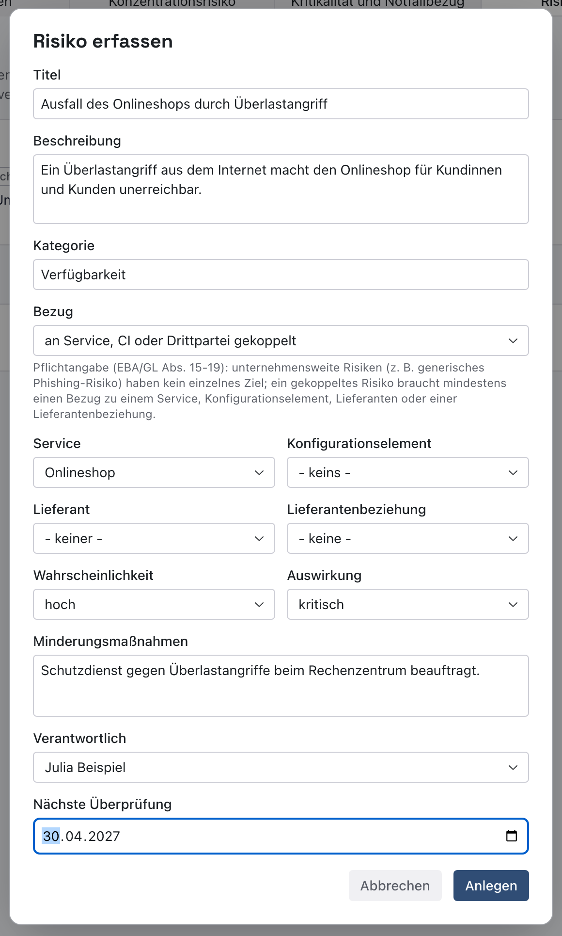 Fenster Risiko erfassen mit Titel Ausfall des Onlineshops durch Überlastangriff, Kategorie Verfügbarkeit, Bezug an Service, CI oder Drittpartei gekoppelt, Service Onlineshop, Wahrscheinlichkeit hoch, Auswirkung kritisch, Maßnahmen, Verantwortlich Julia Beispiel und Nächste Überprüfung 30.04.2027