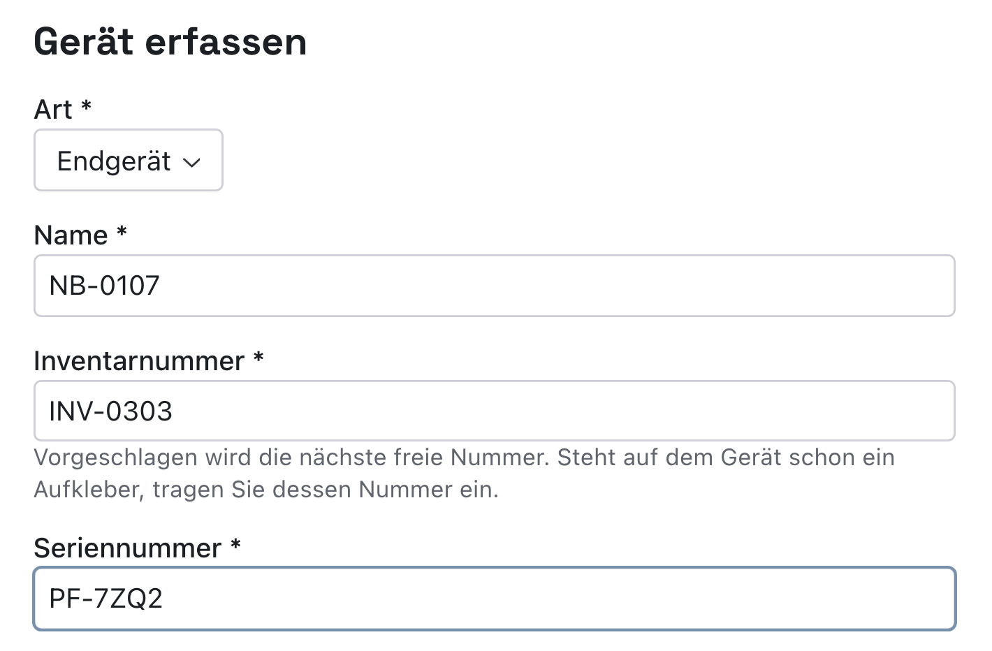 Dialog Gerät erfassen, oberer Teil: Art Endgerät, Name NB-0107, Inventarnummer INV-0303 mit Hinweis zur vorgeschlagenen Nummer, Seriennummer PF-7ZQ2
