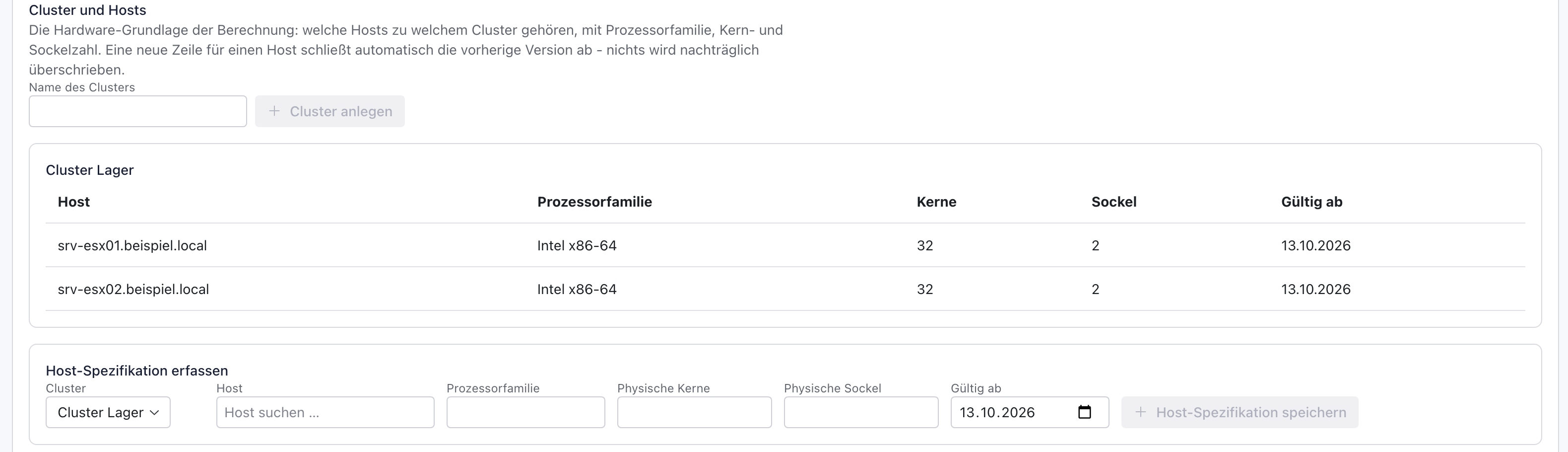Bereich Cluster und Hosts im Reiter Kernfaktor/Virtualisierung: der Cluster Lager mit den Hosts srv-esx01 und srv-esx02, je Intel x86-64, 32 Kerne, 2 Sockel, gültig ab 13.10.2026, darunter das Formular Host-Spezifikation erfassen