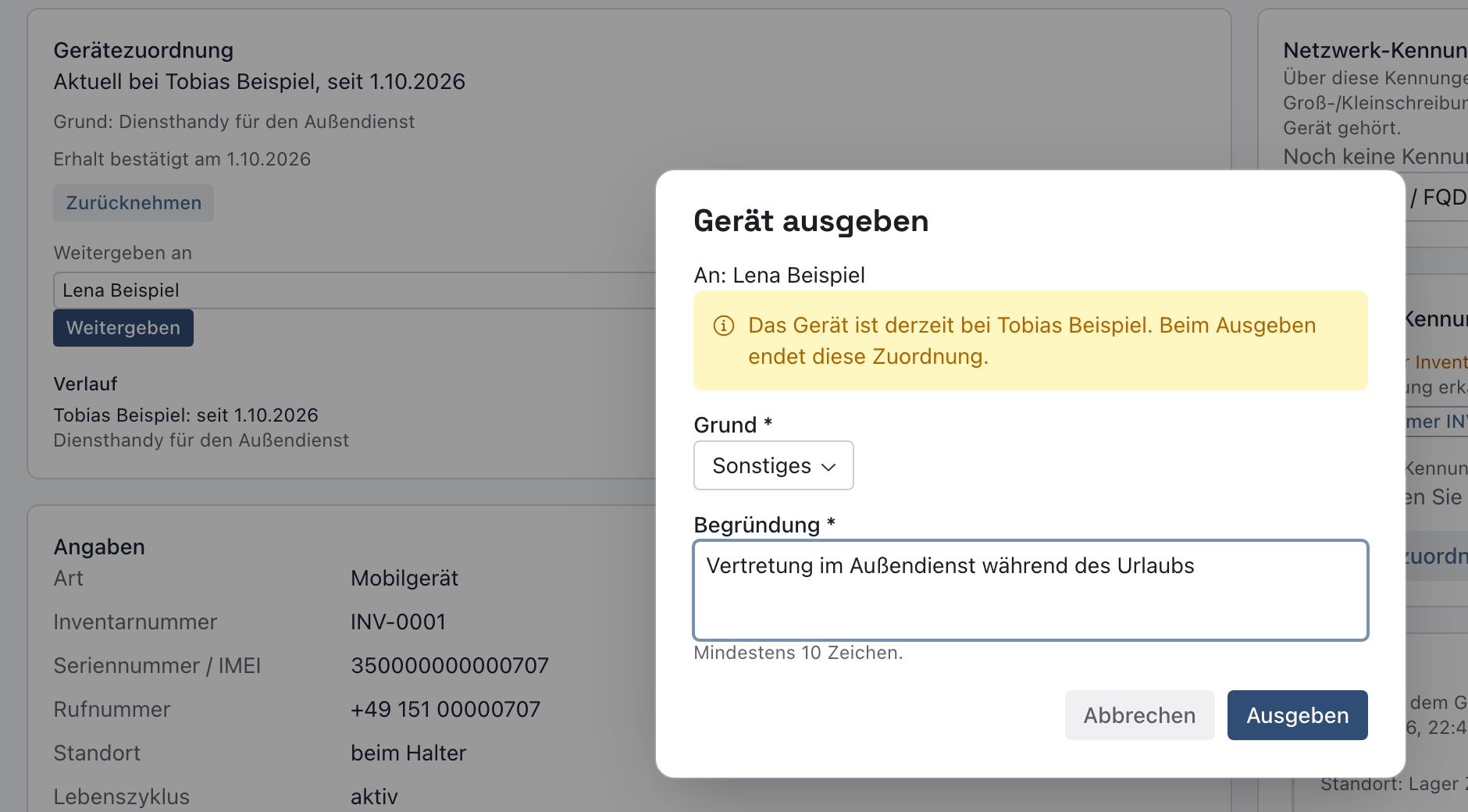 Gerätezuordnung mit Weitergeben an Lena Beispiel und dem Dialog Gerät ausgeben mit dem Hinweis, dass die Zuordnung zu Tobias Beispiel endet, Grund Sonstiges und Begründung